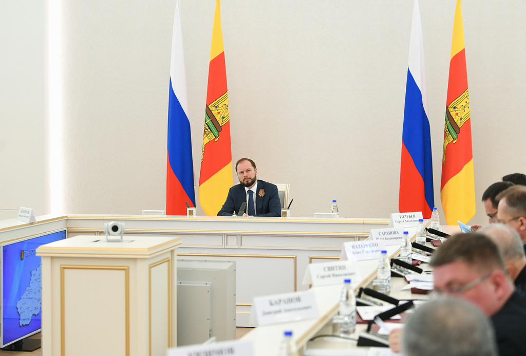 Виталий Королев поручил взять на особый контроль вопросы безопасности детских оздоровительных лагерей