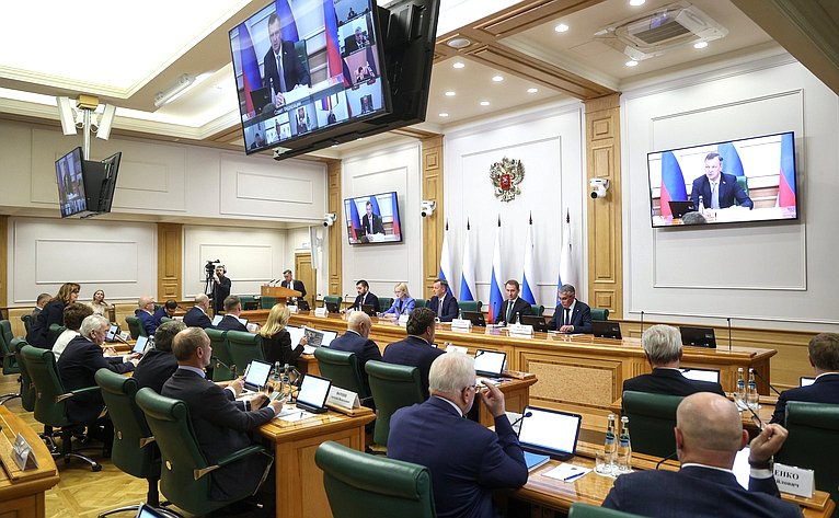 Президиум Совета законодателей РФ обсудил вопросы, связанные с защитой окружающей среды в регионах  