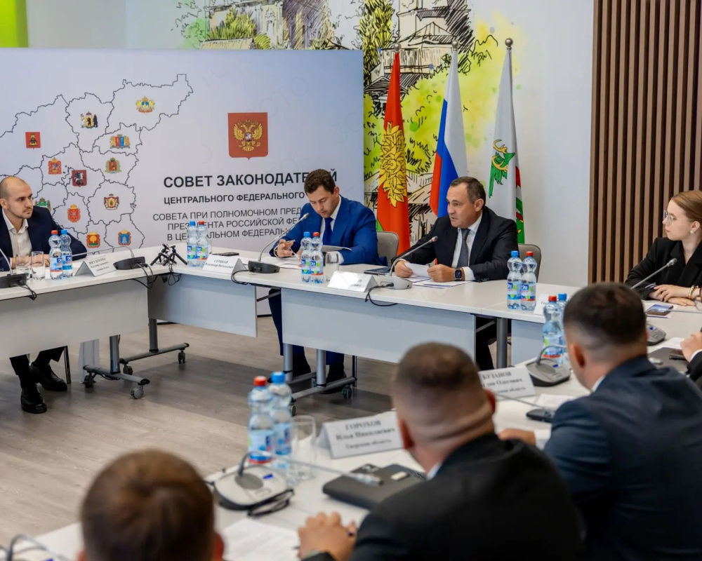 В Ельце состоялось заседание Совета молодёжных парламентов ЦФО 