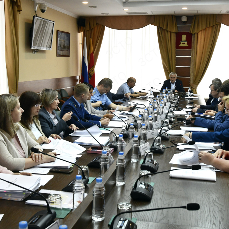 Состоялось заседание постоянного комитета по аграрной политике и природопользованию