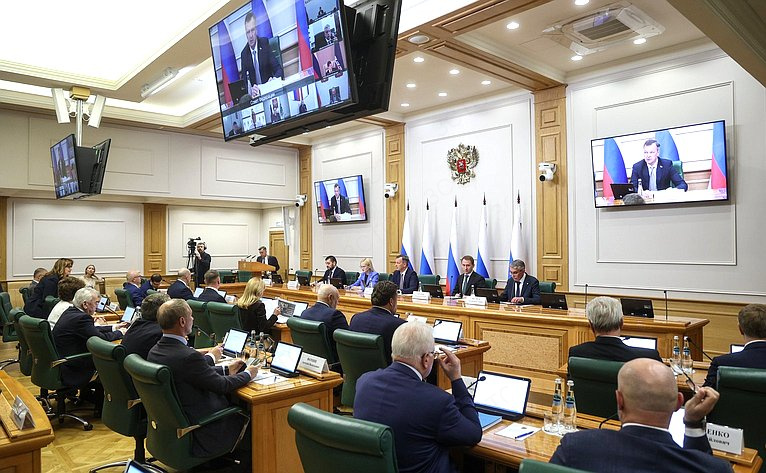 Президиум Совета законодателей РФ обсудил вопросы, связанные с защитой окружающей среды в регионах  