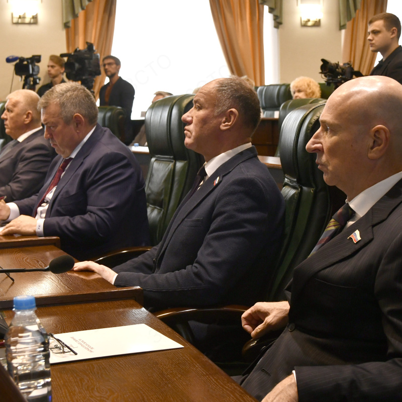 Депутаты прокомментировали отчет главы региона о работе Правительства в 2025 году и ключевых задачах на перспективу
